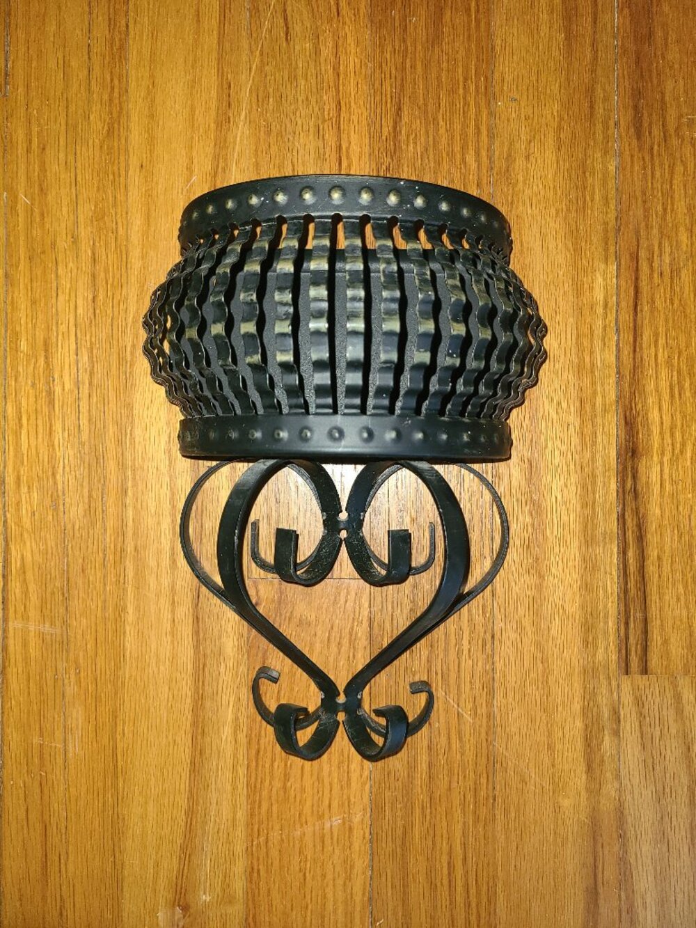 VTG Wrought Iron Wall Pocket Basket Planters Flower Sconce 9" Black Gold MCM